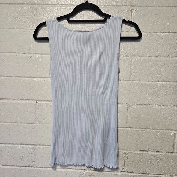 Banana Republic Tank Top Size M Light Blue Lace Trim V-Neck - Picture 3 of 8
